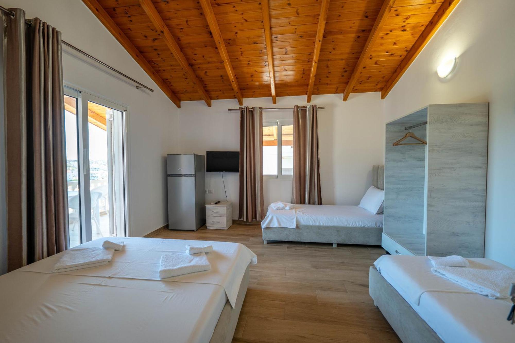 Villa Sunny Ксамил Экстерьер фото